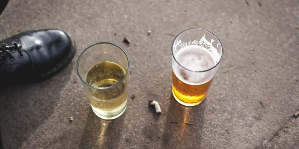 I Spent Several Days Trying to Give Away Free Sidewalk #Beer by <a href="/aarongoldfarb/">Aaron Goldfarb</a> buff.ly/2ngWfGo