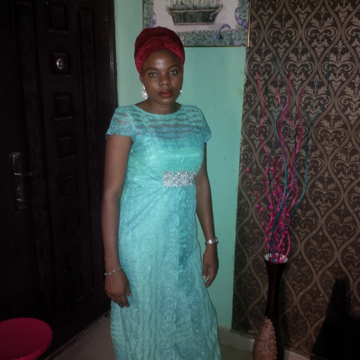 okuneyewale's tweet photo. Celebrating our very own #bosslady #entrepreneur #partner https://t.co/Jn55awoRp6