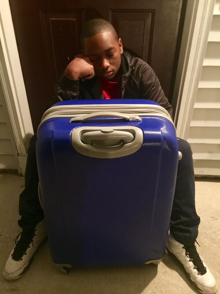hamilton_jalil's tweet photo. I'm packed and I'm so tired! #ddadisney #ddaorange #SMC7 @dreamersacademy https://t.co/snXavcWgnt