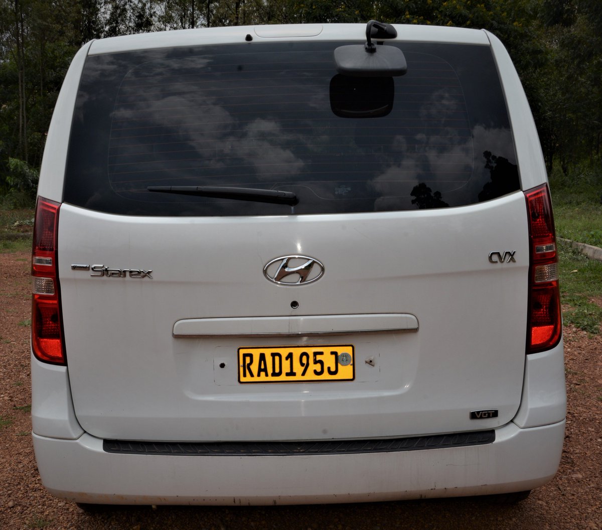 KoreMotorRwanda's tweet photo. Buy a #PicnicVan for the best price,#Manual #Transmission 12seats and 6 months of the warrant. join us at IPRC Kigali /or Call +250788547719 https://t.co/UNKTI1sJdl
