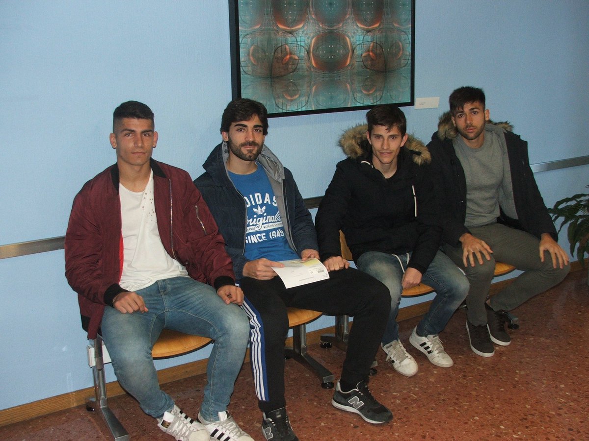 CSFLeon's tweet photo. La plantilla de la @CyDLeonesa ha estado hoy en nuestro Centro para realizarse unas pruebas indicadas por el médico del Club. #leonesp https://t.co/W96V3WHzBz