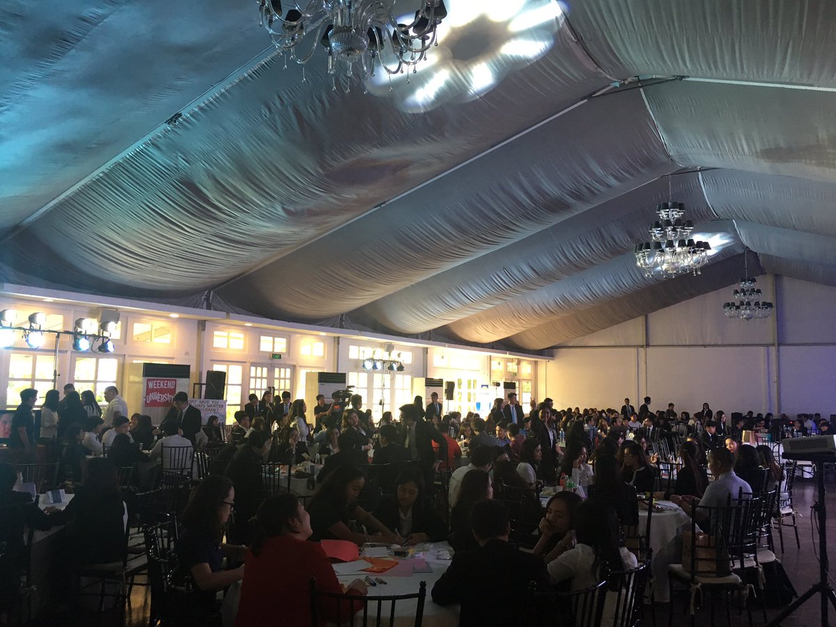 TheOfficialEES's tweet photo. "Where creative minds converge!" Workshop no.1 #EnderunNavig8 https://t.co/9zdy10Kn0X