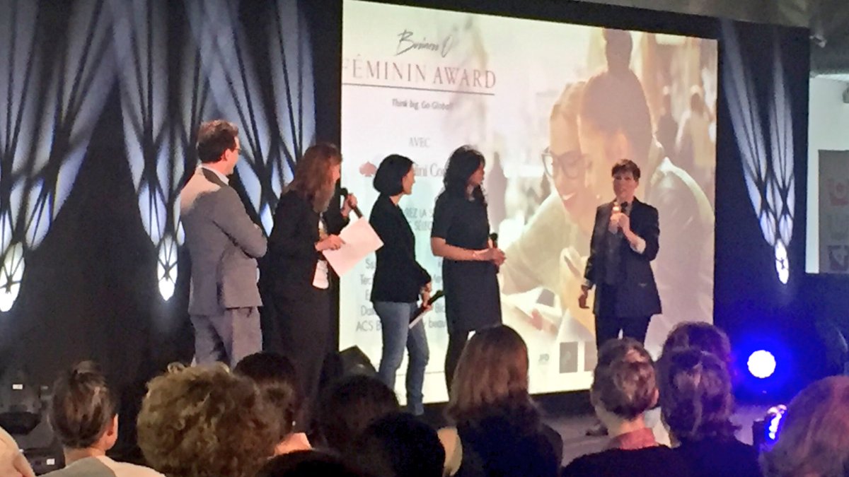 carolineramade's tweet photo. Très fière de @RymSoussi co-fondatrice @BiFasor (promo #FTTicket 2016), prix coup de coeur du #businessofemininaward #JFD17 https://t.co/hXiXFYtSQn