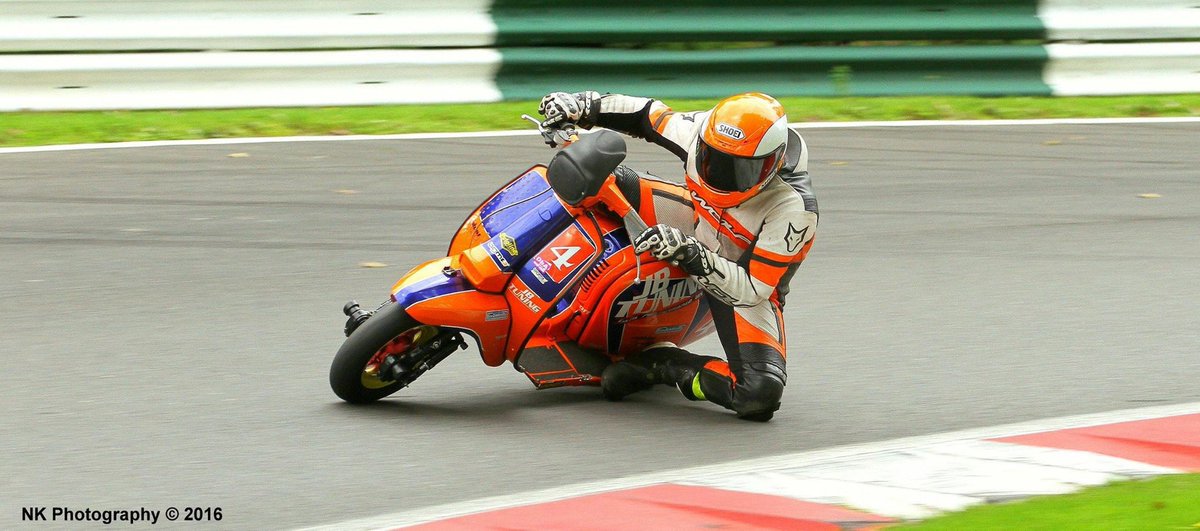 PerformanceCasa's tweet photo. Mikey on track at cadwel 2016 #casaperformanceuk #jbtuning @JBTuningScoot @PerformanceCasa https://t.co/6dvzjUVv97