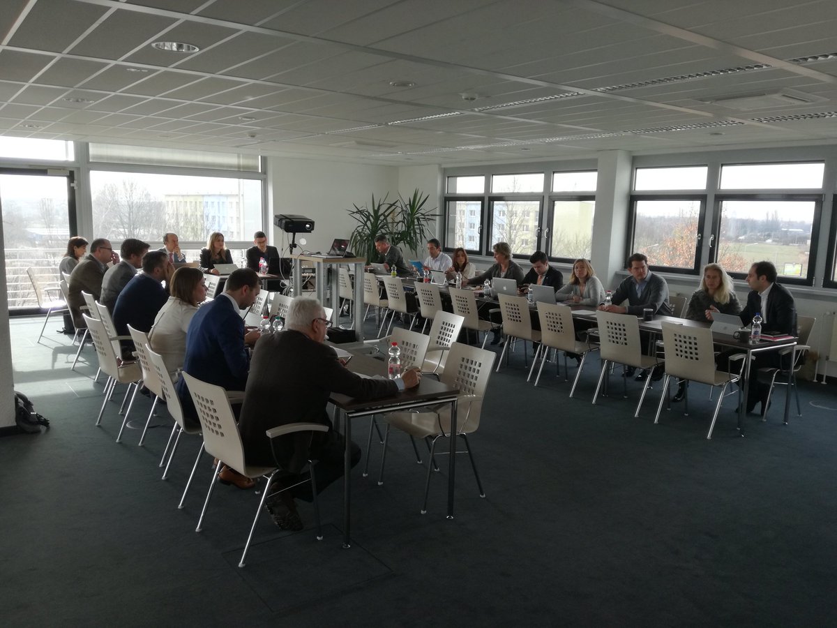 Ecommerce_EU's tweet photo. Chair of the @Ecommerce_EU #ePayments Committee @Robliscia starts the meeting at @Haendlerbund in Leipzig! #MembersDays #ecommerce https://t.co/dIlJf7cqka
