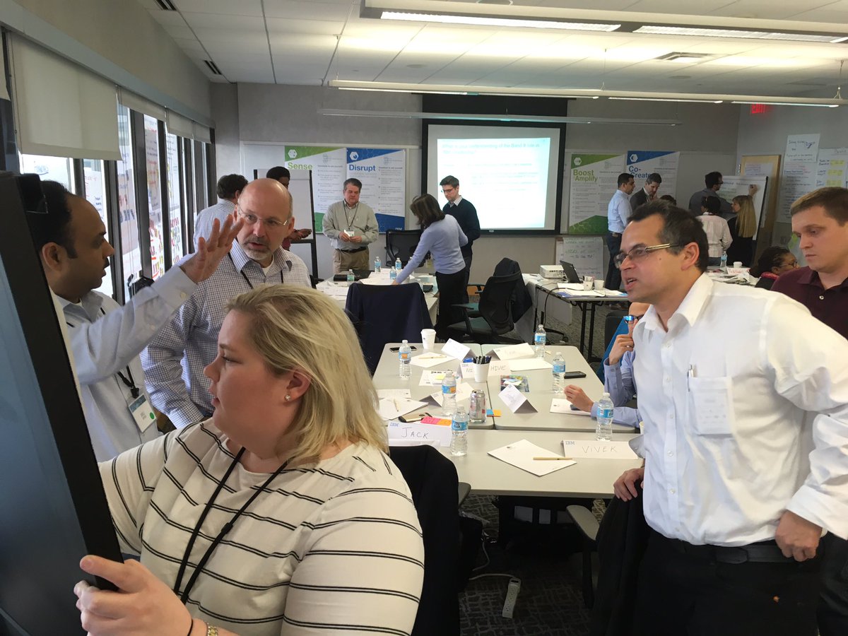 KevinSimpsonMA's tweet photo. Leaders @BeeSchoolGBS !  Need I say more?  They are on a roll! https://t.co/ab9b4XSj7u