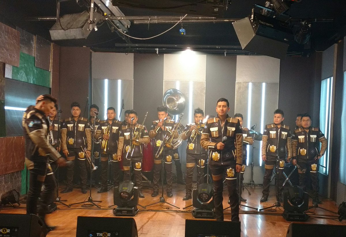 btierramojada's tweet photo. Listos en Cd de México @RafaelMontiel1  @CoordiTM  seguimos con la promoción #UnaEnUnMillón https://t.co/o9oYY8c1nj