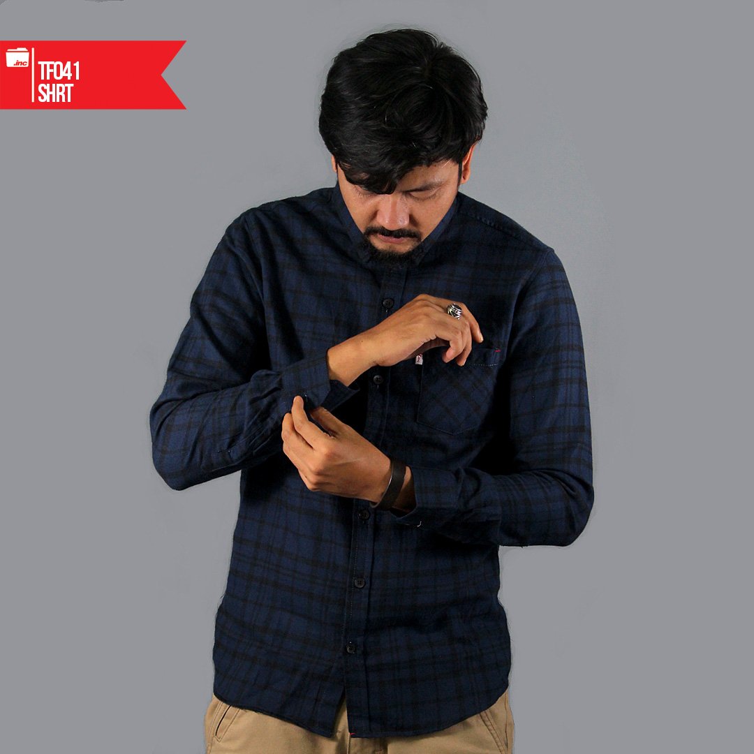 Fldr Inc. Shirt
Price: Rp180.000,-
Click Link For Order : bit.ly/fldrinc
#Fldrinc #shirt #WeAreBack