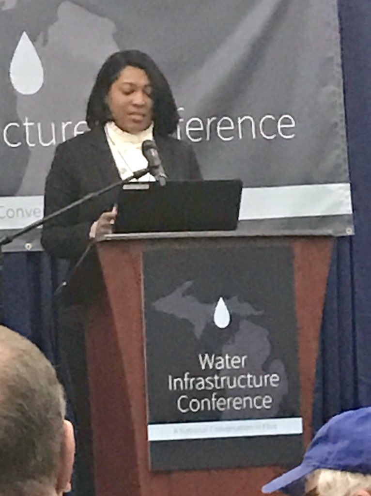 KathyBHoffman's tweet photo. .@pamlpugh kicks off the environmental justice panel at the Water Infrastructure Conference in #Flint. #MIinfrastructure https://t.co/zqSmP1sI0Z