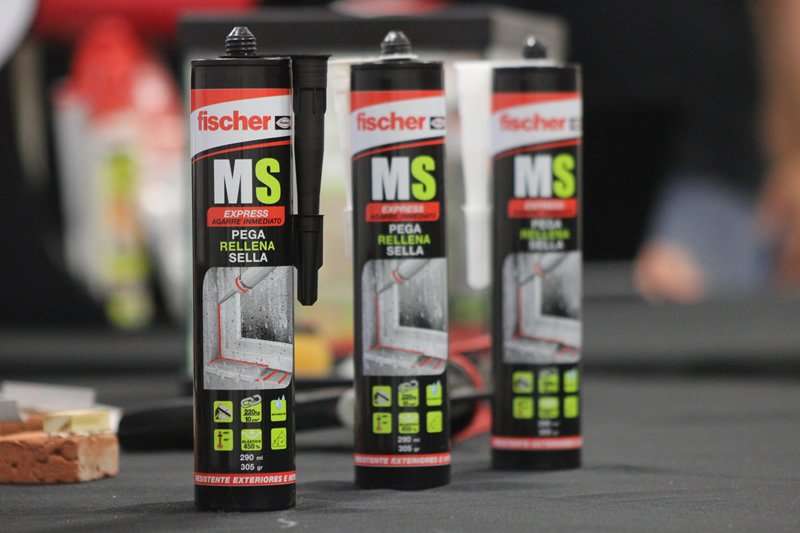 buloneracamba's tweet photo. Lanzamiento de la Silicona Hibrida de Fischer MS Express en el auditorio de AERCA - @fischer_arg #MSExpress https://t.co/cP7GvP8pEt