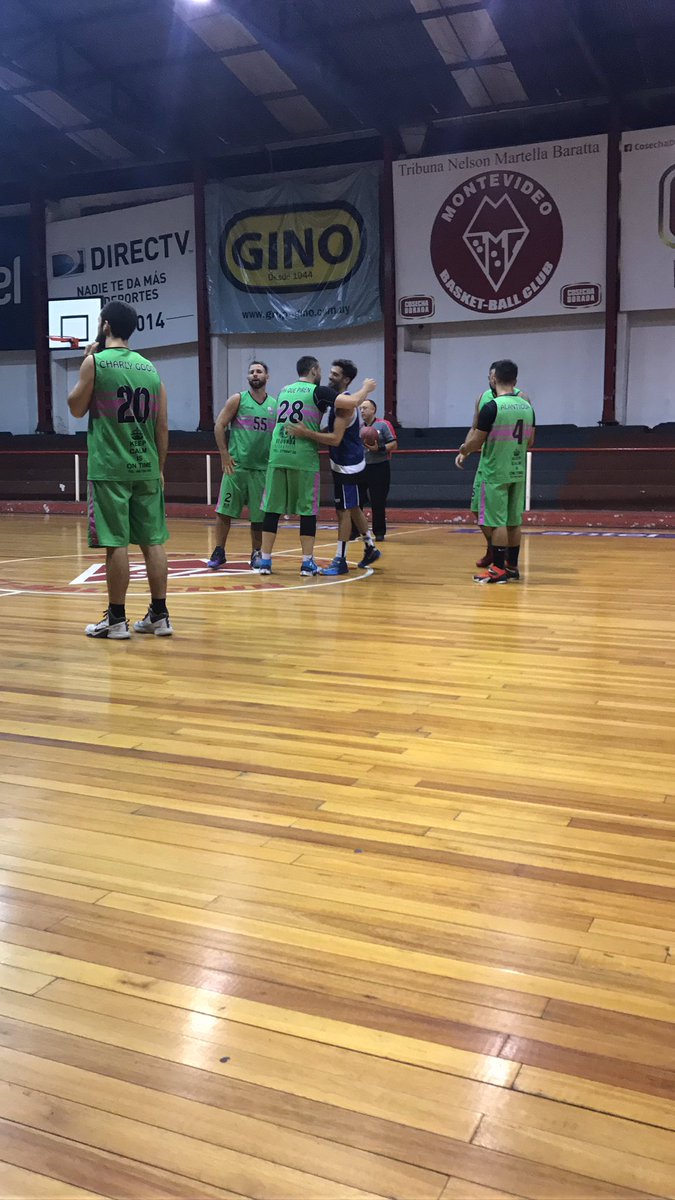 LGManchada's tweet photo. Fue debut con victoria de los manchados. Mucha falta de basketball pero la memoria colectiva lo sacó adelante. https://t.co/hZdODv4EWB