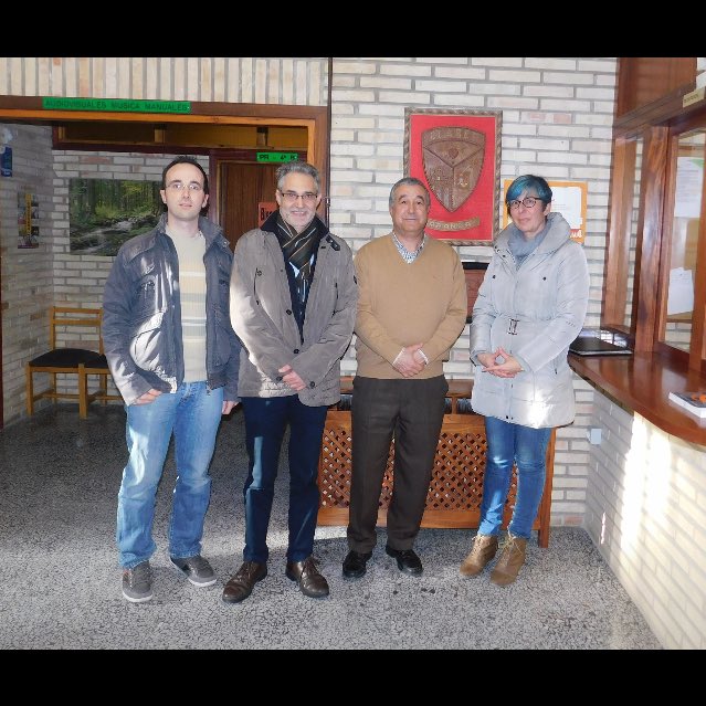 Lanzaranda2016's tweet photo. En la tarde del pasado lunes 6 de Marzo realizamos una visita al Colegio Claret.

▶️ https://t.co/PPYc9U7tT3 ◀️

#Lanzaranda #empleo #equipo https://t.co/MsP3P709mK