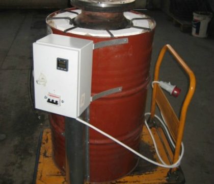 HomesteadNotes's tweet photo. Make diesel fuel from burning plastic - https://t.co/el8MU0yUsr https://t.co/32Rmywk12W