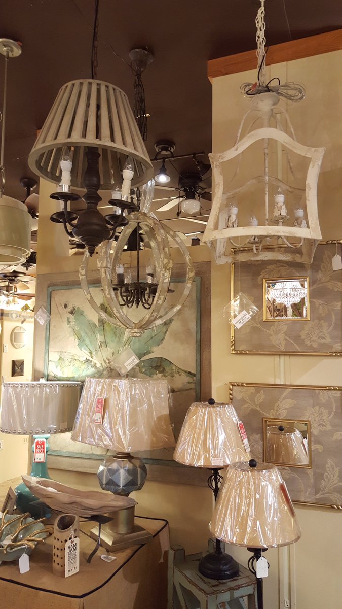 lightng_concept's tweet photo. We've been hanging some new fixtures! And there are even more to be hung! #styleconcepts #lighting #comingsoon https://t.co/xNwZBPH2yC