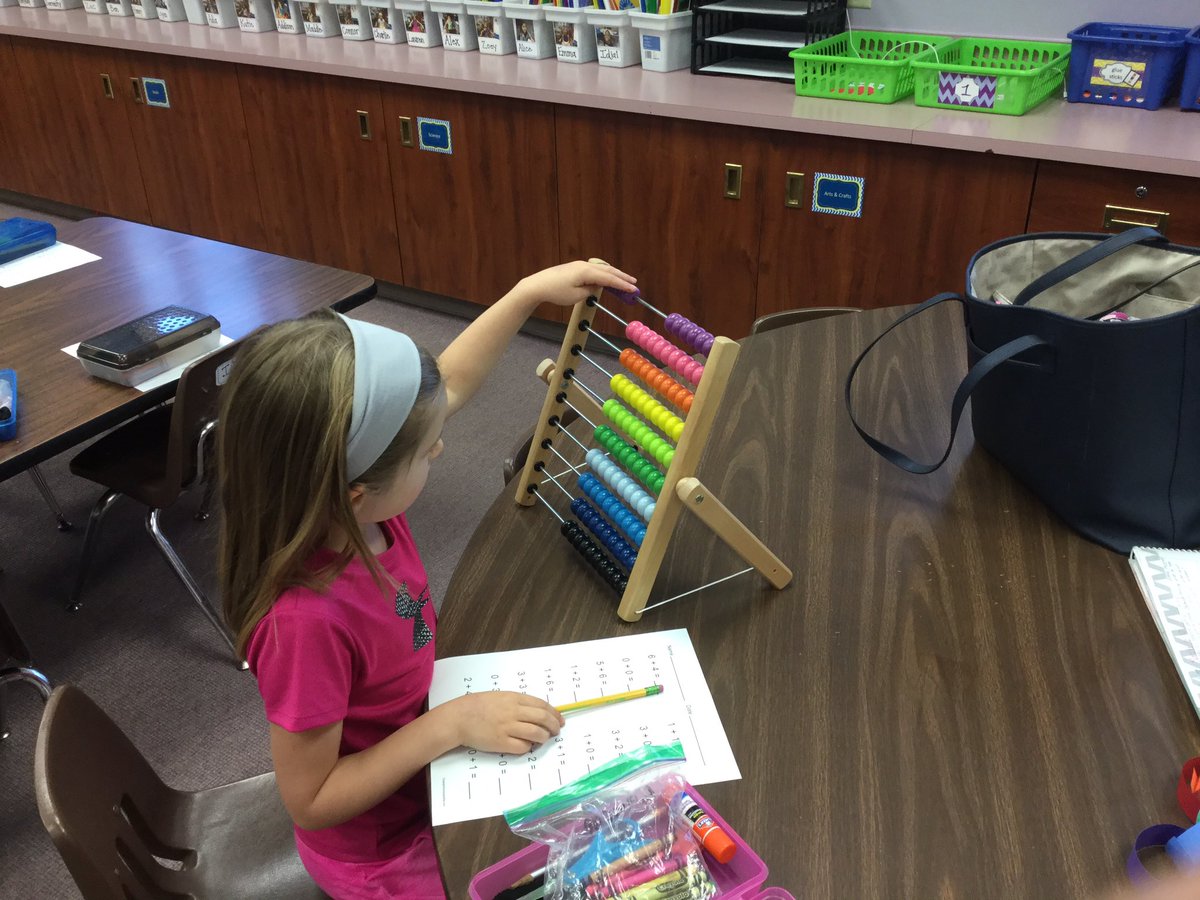 MrsRussosclass's tweet photo. Thanks @MrB_MCE and @MillCreekCPS for our new math tools!  What a great way to start our day! https://t.co/XUcwwv4x1l