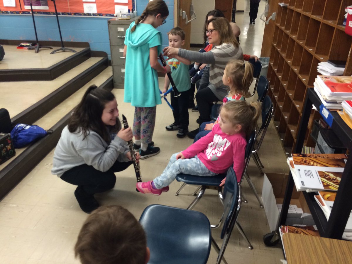 MentorMSBands's tweet photo. Welcoming our preschool buddies down for a concert with 6th grade. Happy #MIOSM! #onceacard https://t.co/FkBlLBSZn2