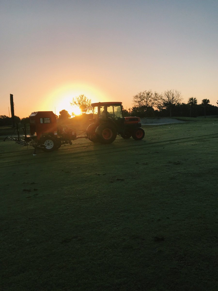 SouthernSoilsTS's tweet photo. #SouthernSoils at sunrise. Our new Orbit Air for Over-the-Top #ChipcoChoice applications. #BayerGolf #killmolecrickets #turf #BackedByBayer https://t.co/JMl0co3mW4