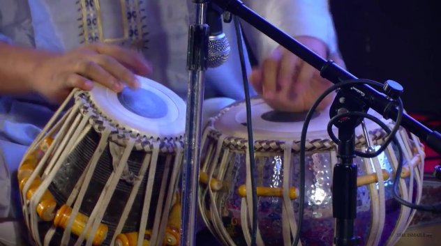 TheIsmaili's tweet photo. Audience is treated to a sarod recital during #AKAA2016 event at #IsmailiCentre #Dhaka. WATCH: https://t.co/pX8jRrA9gh #SharingCulture https://t.co/uFJYXKY38T