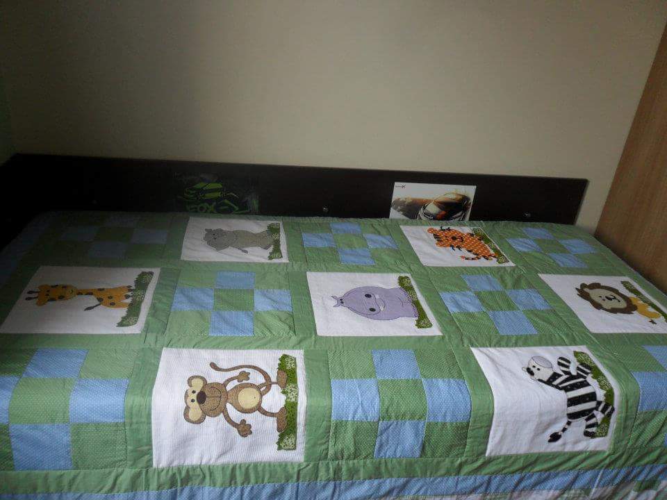 bydebypatchwork tweet picture