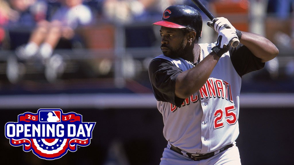 Reds's tweet photo. 2️⃣5️⃣ days until #RedsOpeningDay! https://t.co/ES6LPdkbHj