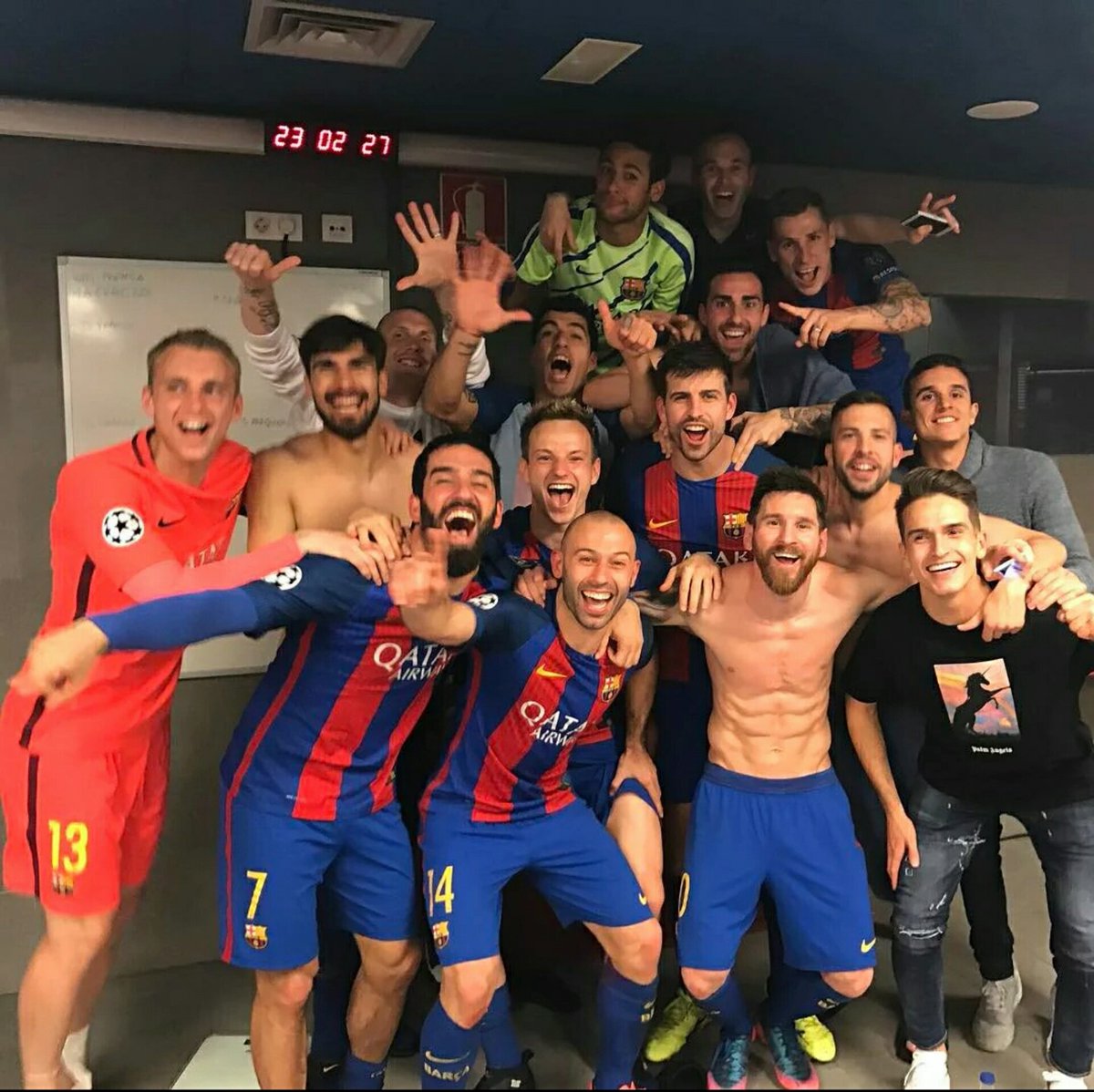ChiragAgarwal08's tweet photo. What a comeback #Barca #BestTeamInTheWorld.. #neymarjr the lifeline 😍 #MSNforever... https://t.co/mjFKWqFOd4