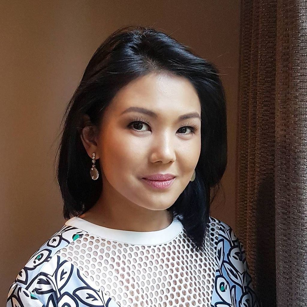 Hanna De Mesa Maiki Oreta Town And Country Philippines Hair By Ricky Diokno Makeupbyhannapechon Bea T Co Vjlgg003rm Hanna De Mesa Maiki Oreta Town And Country Philippines Hair By Ricky Diokno Makeupbyhannapechon Bea T Co Vjlgg003rm