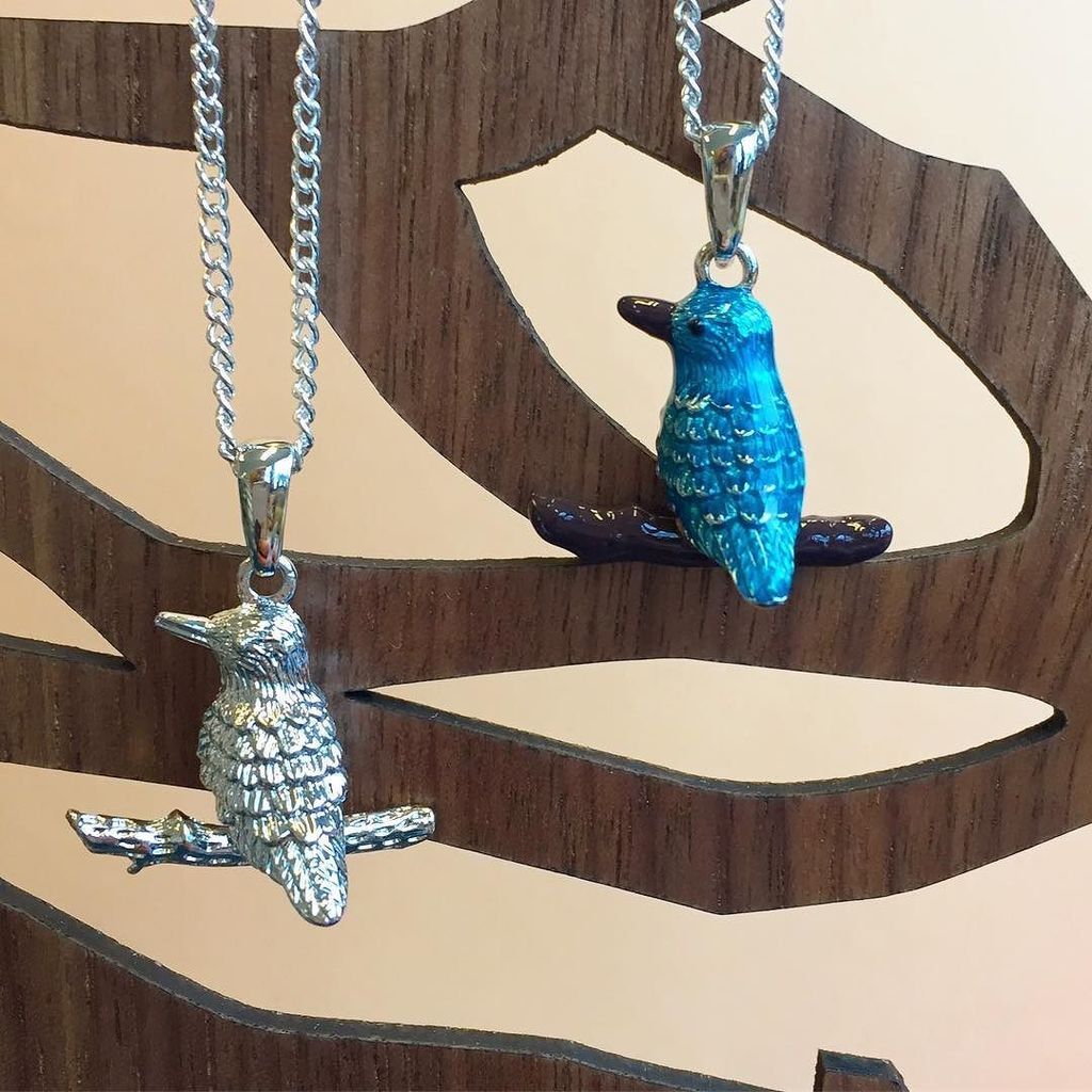Yesterday, nine years ago, I drew a little Kingfisher. Today I am developing a jewellery l… ift.tt/2moFWK7