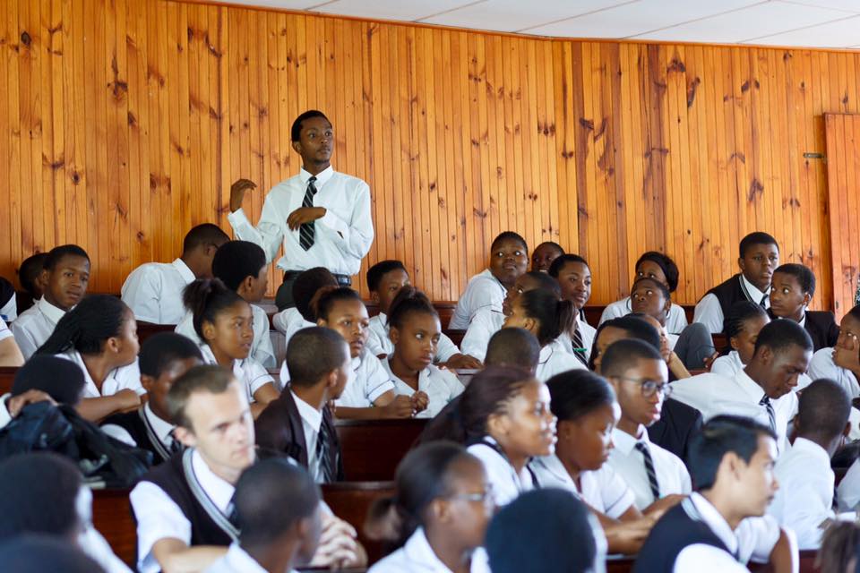 TimeoftheWriter's tweet photo. SCHOOL VISITS #TOW2016 #TBT https://t.co/0ZGRxsX3FT
