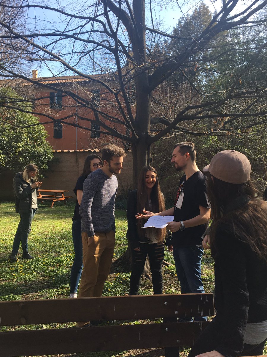compassunibo's tweet photo. Pronti per il primo ciak! Al lavoro sul nuovo video di presentazione della nostra LM...Stay tuned! https://t.co/UPxcStA2TU