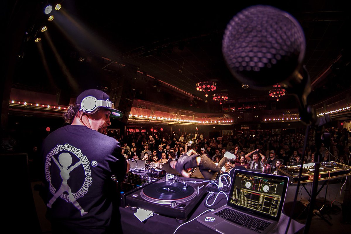 Hechoessimple's tweet photo. Sorpresa para este fin de semana: @DJTONYTOUCH se une a la fiesta en Oviedo y en Santiago de Compostela https://t.co/PMtBYYhf1F