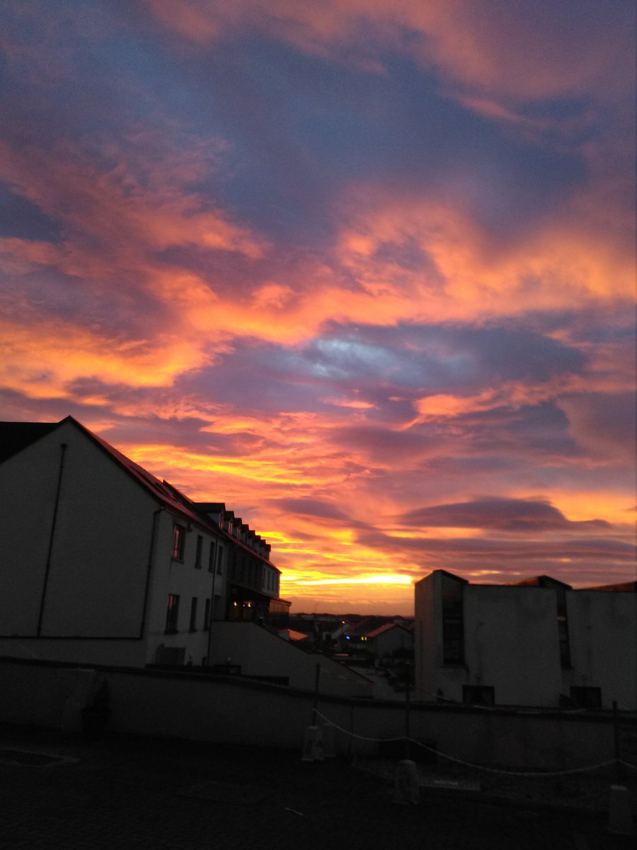 markav84's tweet image. 