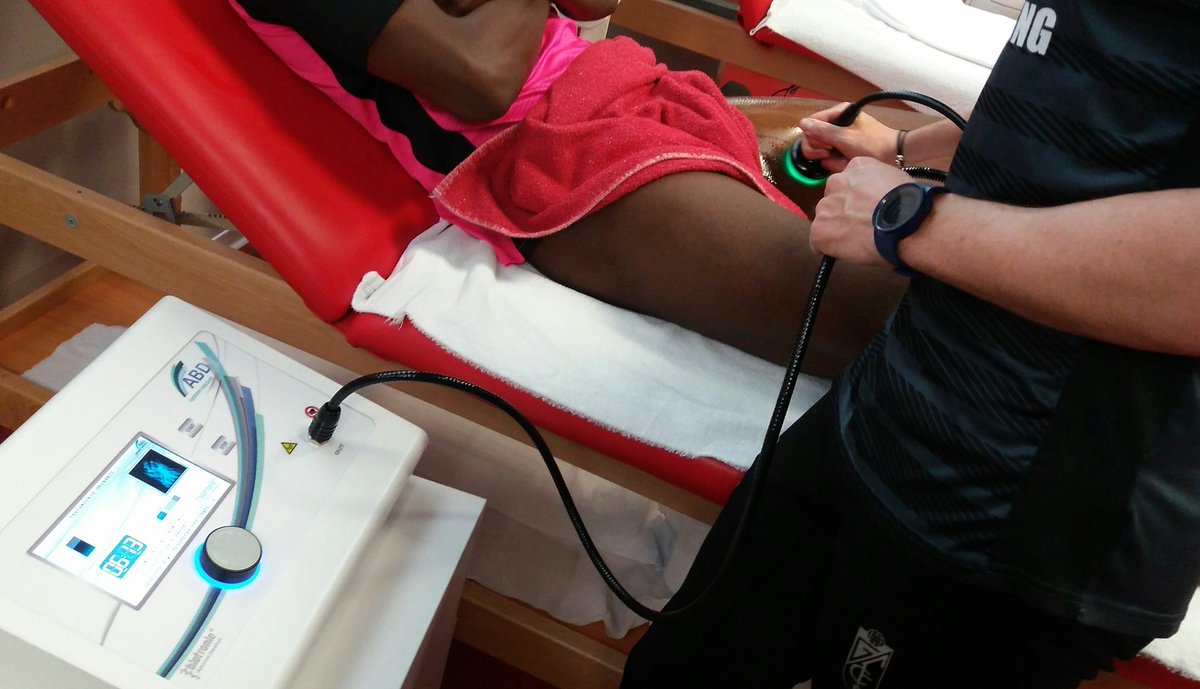 Gracias <a href="/biotronicad/">Biotronic AD</a> <a href="/alfon_ub/">Alfonso Ibáñez Vera</a>,podemos trabajar con diatermia:de forma pulsatil, dieléctrico, con dosis específica.Un paso más...