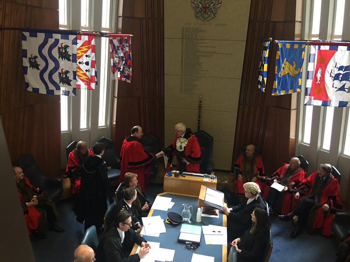 TempleFarringdn's tweet photo. Alderman Gregory Jones has been admitted to the Court of Aldermen supported in the public gallery by the Temple and Farringdon Together team https://t.co/LlRFHjM6Tw