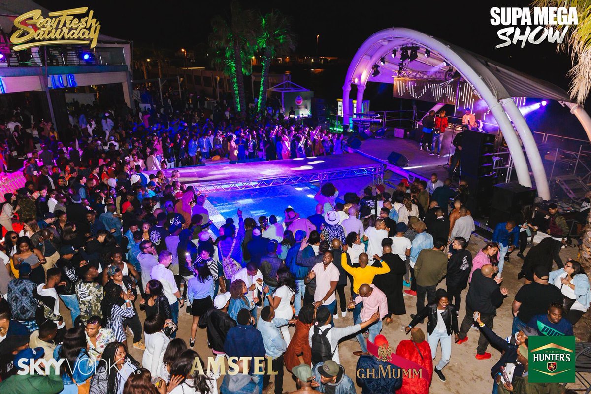 TemarahTayla's tweet photo. PUBLIC SERVICE ANNOUNCEMENT:
@akaworldwide is performing @ShimmyBeach IN 2 DAYS
#HONCHOthrowback #StayFreshCPT11March #StayFreshWeekend https://t.co/Dgg642KNgJ