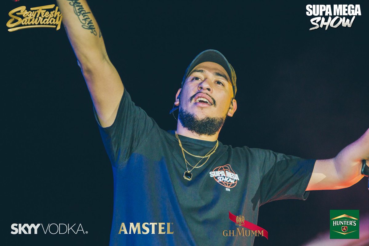 TemarahTayla's tweet photo. PUBLIC SERVICE ANNOUNCEMENT:
@akaworldwide is performing @ShimmyBeach IN 2 DAYS
#HONCHOthrowback #StayFreshCPT11March #StayFreshWeekend https://t.co/Dgg642KNgJ