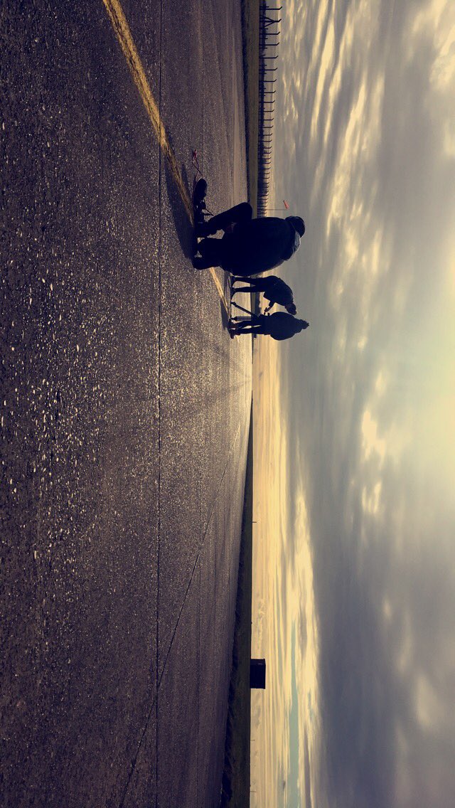 SianPerryFilms's tweet photo. Second shoot day today. Really pleased with how yesterday went too! 🎬 #mediastudent #filming #taxiway #producer #director https://t.co/G1VwWtMKLq
