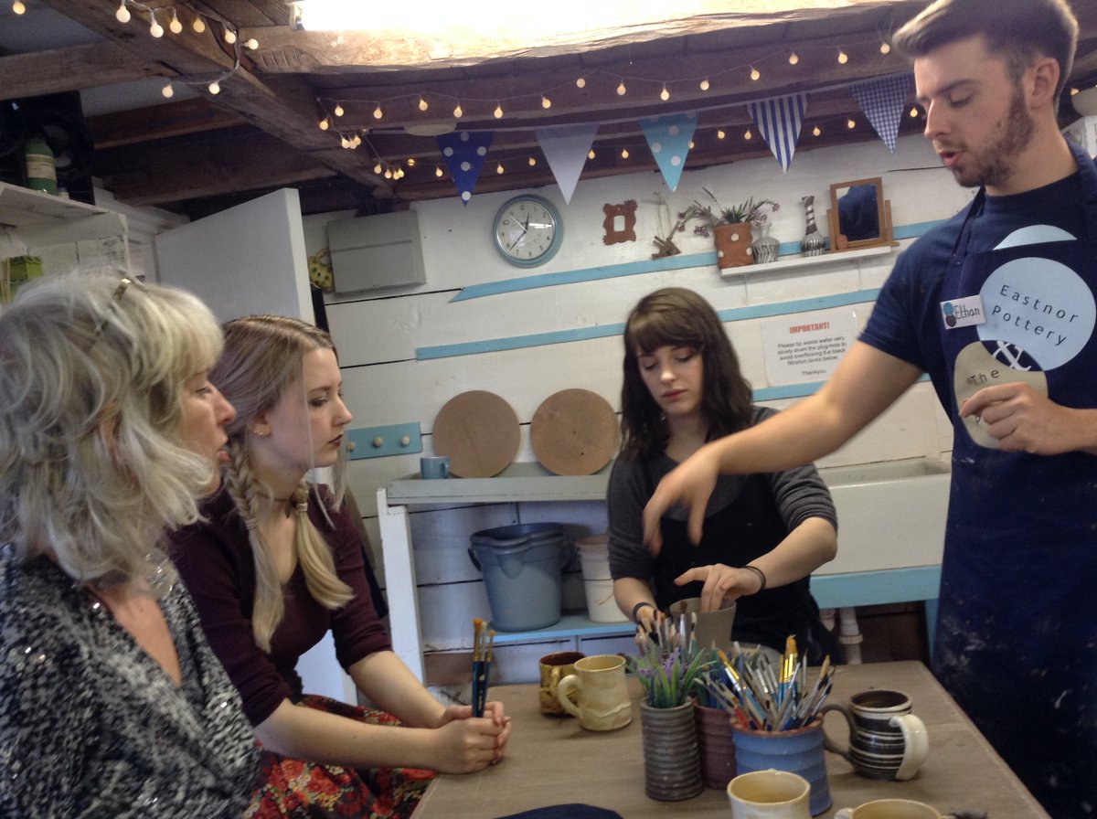 eastnorpottery's tweet image. Getting a handle on things ;) #HandleMaking #Pottery #Mugs #PottersWheel #CoilPottery #Tea #Coffee #WestMidlandsHour facebook.com/pg/eastnorpott…