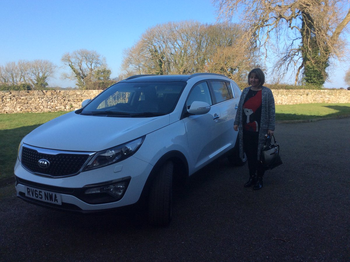 accept_car's tweet photo. A very happy customer had her Kia delivered to her house all the way in Llanbedrgoch https://t.co/NkMQ6aLT56