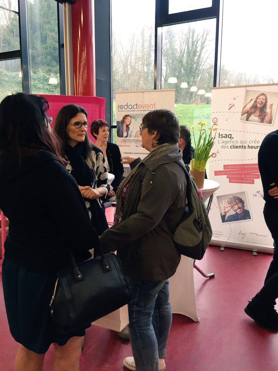 LReussissent's tweet photo. La #Team : au taquet depuis le début &amp; en pleine forme hier. De vraies pros 🚀 Béatrice de l'#AgenceButterfly, Aude d'#ABAnte #women #LR2017 https://t.co/DTxVzjMi5C