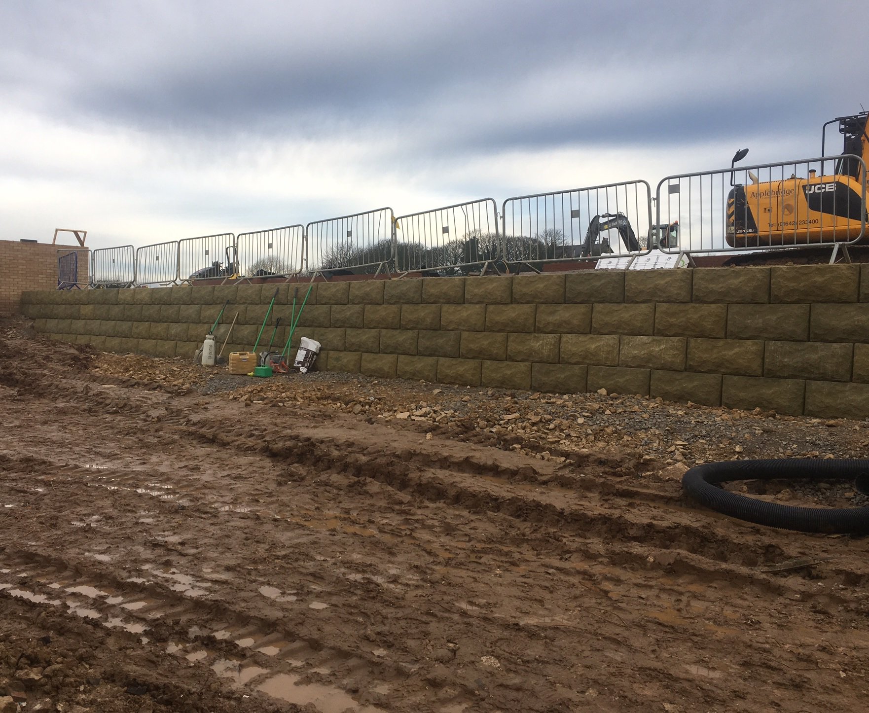 Retaining Uk Ltd New Album At T Co Ij3rfr8zeq Scarborough Ph3 Sandstone Retaining Wall 45sqm P Day Lock Load Gillespiequarries Applebridgecl T Co 7zlmc4y6yd