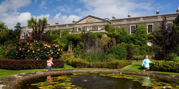 The <a href="/NationalTrust/">National Trust</a> is celebrating Spring by opening a number of properties to the public for FREE on Sat 11 March >> bit.ly/2lGKv3I