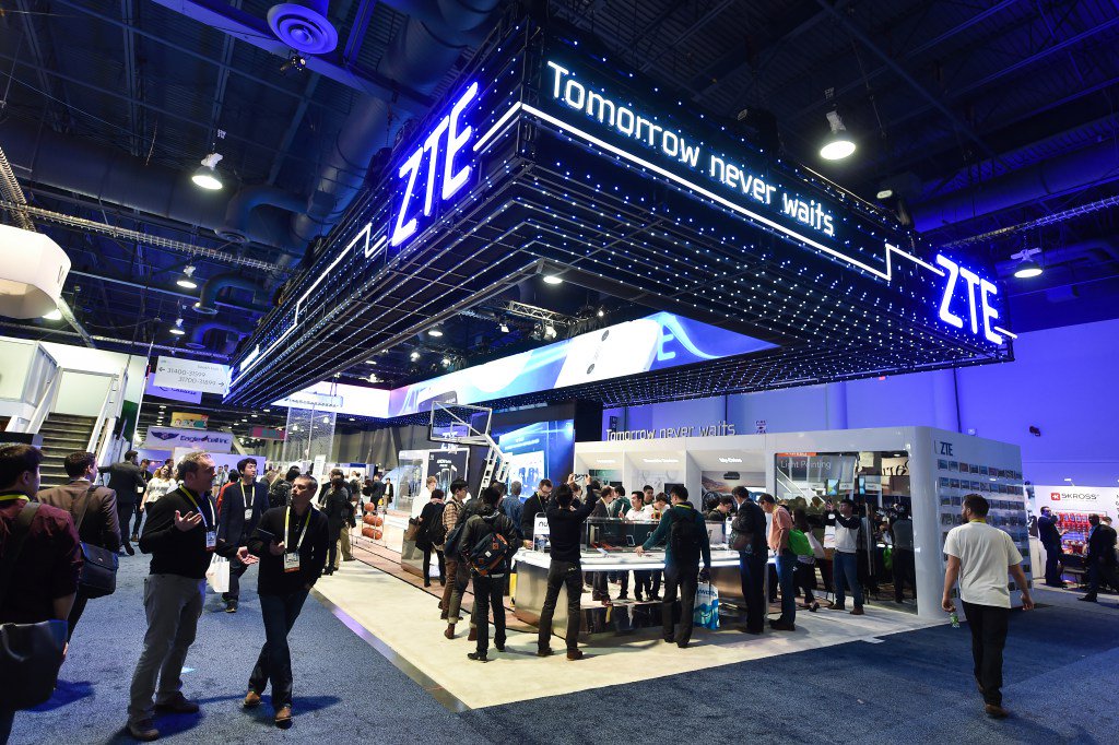 EUSanctions's tweet photo. ZTE agrees $1.2bn fine for US sanctions violations https://t.co/HSrW0u1eqO https://t.co/QcFs9jjcrk