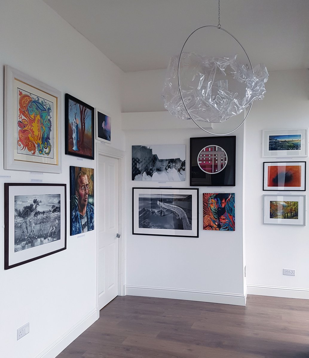 Newave Gallery tweet media
