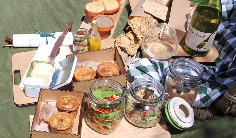 KlinkAwards's tweet photo. VOTE today in @KlinkAwards & WIN picnic + wine experience for 2 @Vergenoegd Wine Estate. Vote to enter https://t.co/AZZEbbHaH0 #SliceofSA https://t.co/ygqxiuabHi