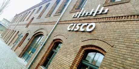 nstma1's tweet photo. L’#IoT: tendance industrielle du Cisco Live Berlin 2017 #CLEUR #CiscoManufacturing #industrie @CiscoFrance https://t.co/V89MZbXfpY https://t.co/WhMKcEv2pe