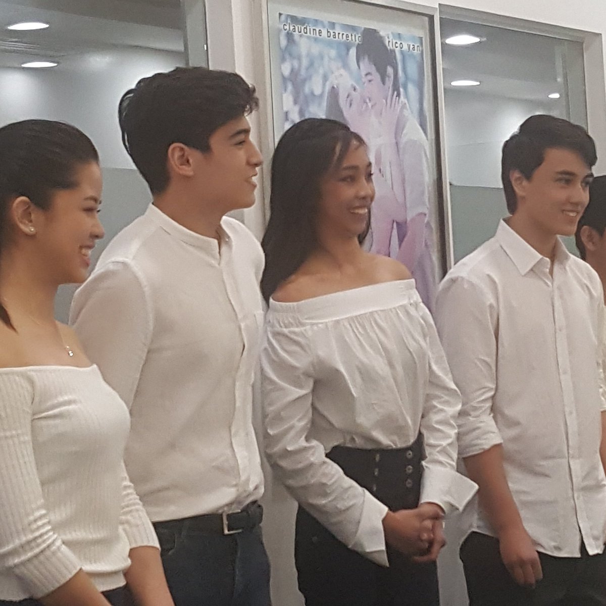 Roxy_Liquigan's tweet photo. go see:) https://t.co/A96232lX9r