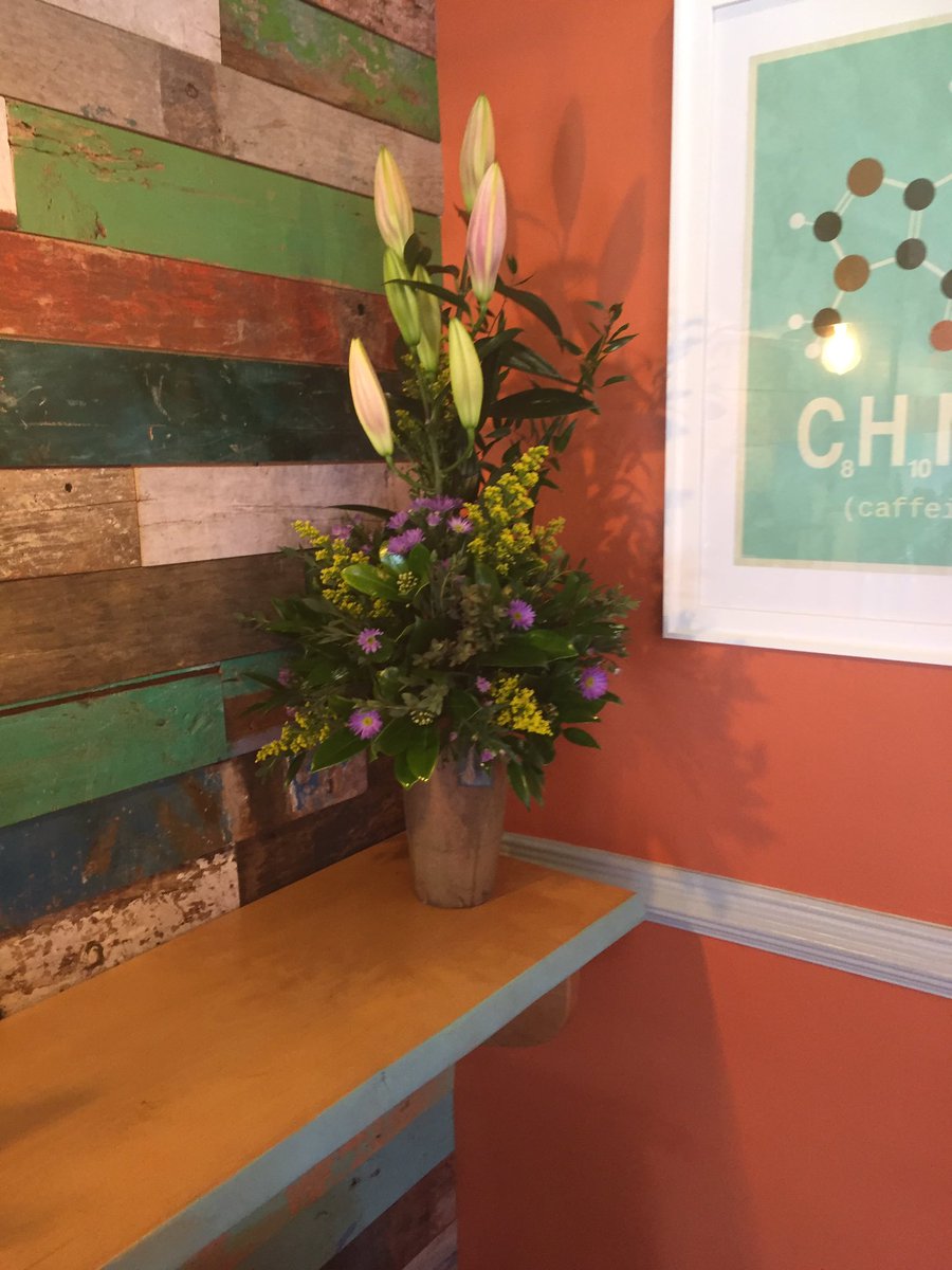 LakesCancerPals's tweet photo. Izaak from Fodder in Windermere. 

"You've done a truly amazing job of our flowers, they really brighten Fodder up"

Wonderful ambience. https://t.co/D2lJAXWnMr