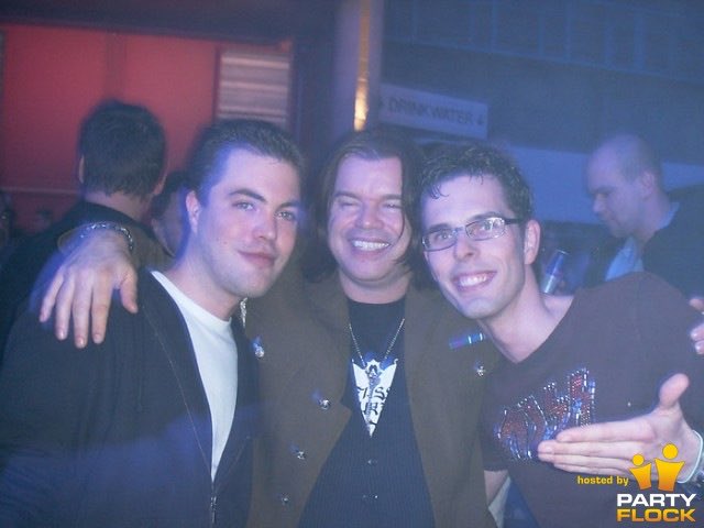 Throwback Thursday with <a href="/pauloakenfold/">Paul Oakenfold</a> &amp; <a href="/BojacMusic/">BOJAC</a> 
#2007 🙈