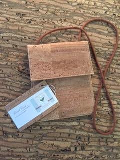 ruralcork's tweet photo. ¡Todo se puede hacer en #corcho!. Os esperamos este finde en Biocultura Sevilla (Fibes) El corcho, #diseño y #moda natural https://t.co/UokfOwRvdd