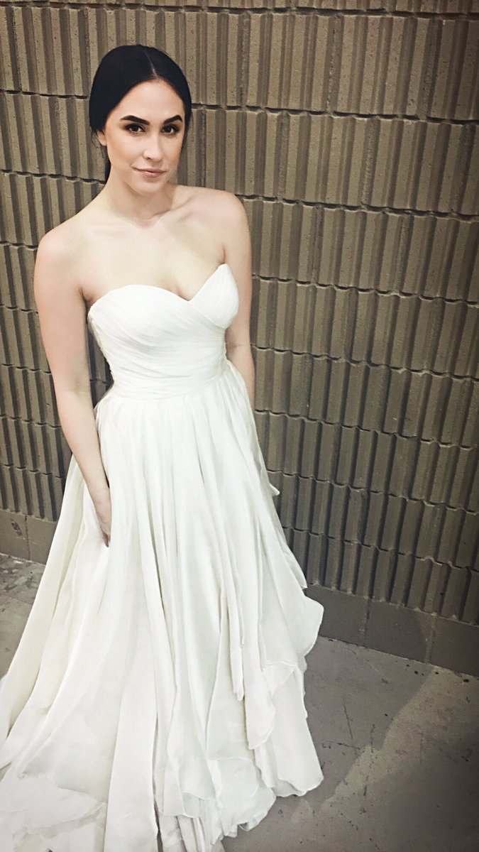 Liv_Lunz's tweet photo. π°π» #heidibride #fashionshow #southernbridalfaire https://t.co/EYp67gBhRw